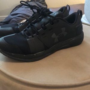 Men’s Black Under Armour Tennis Shoes